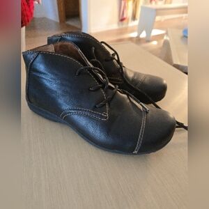 Womens Size 6 b.o.c Shoes